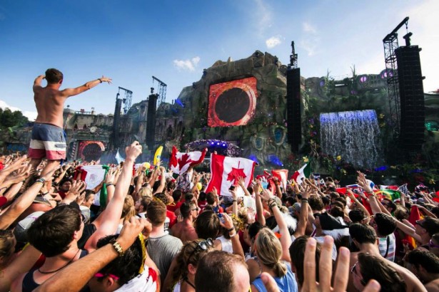 TomorrowWorld 2014 main stage preview 3